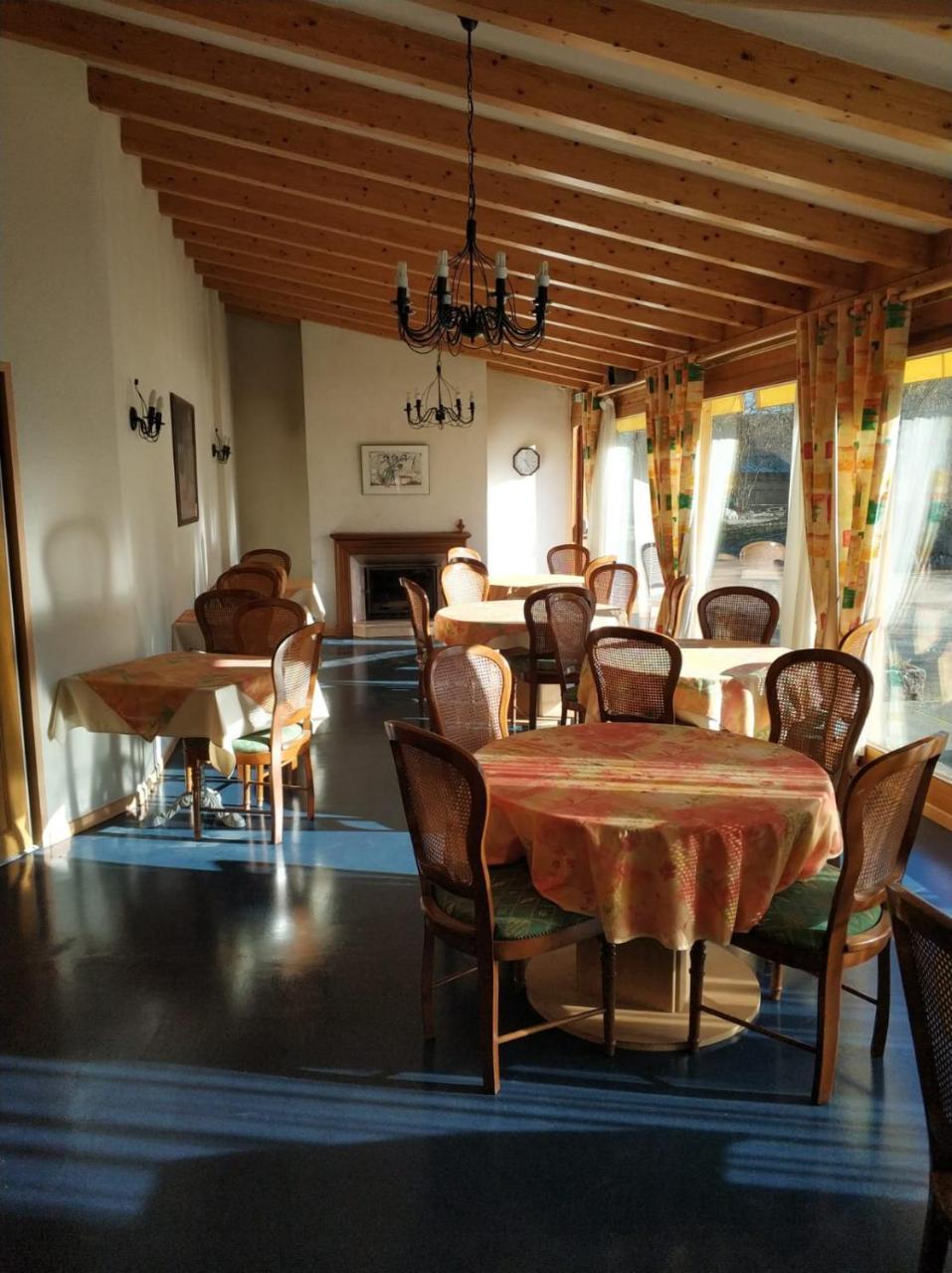 Logis Hotel Calisola Besancon - Soiree Etape Chalezeule Exterior foto